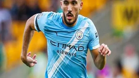 湖人东契奇首节高效表现，7分7板4助领跑进攻端